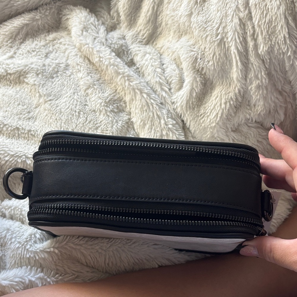 Coach White and Black Crossbody Bag - Picture 4 of 14